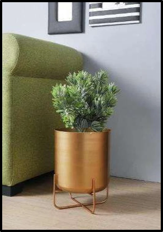 Elegant Golden Iron Planter with Stand – Modern Indoor Decorative Pot